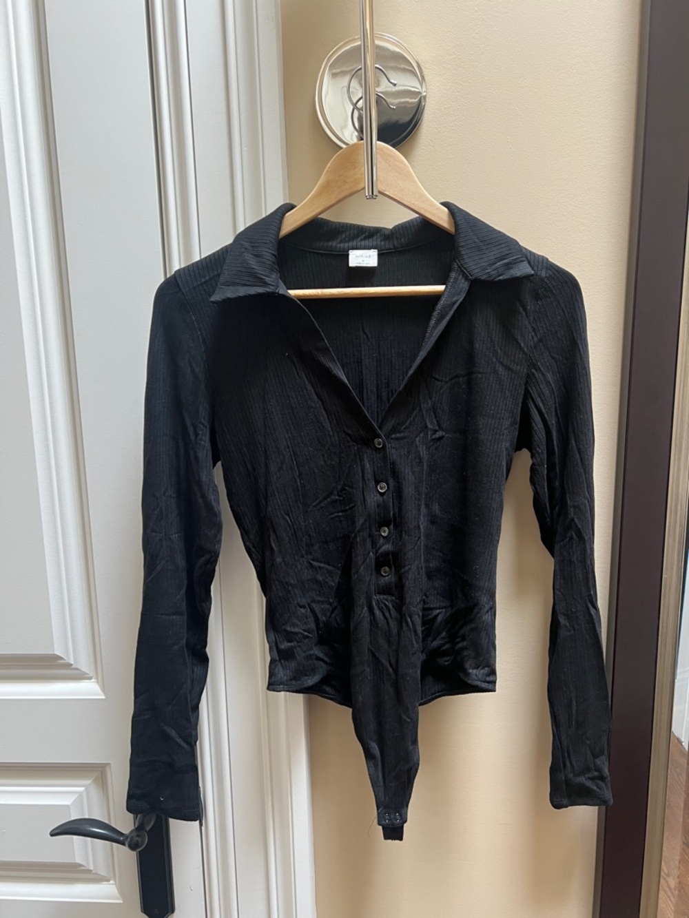 Wilfred Black Ribbed Button-Front Collared Bodysuit